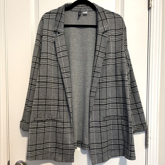 H&M Plaid Blazer - Picture 1 of 12